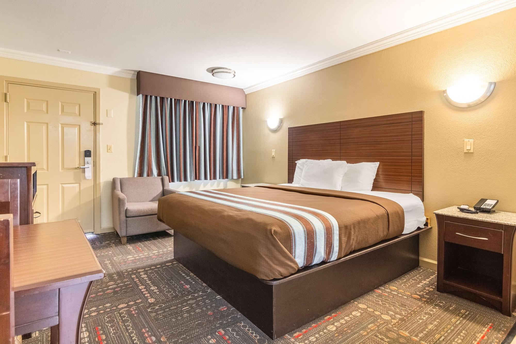 Americas Best Value Inn Houston Heights At I-45 מראה חיצוני תמונה
