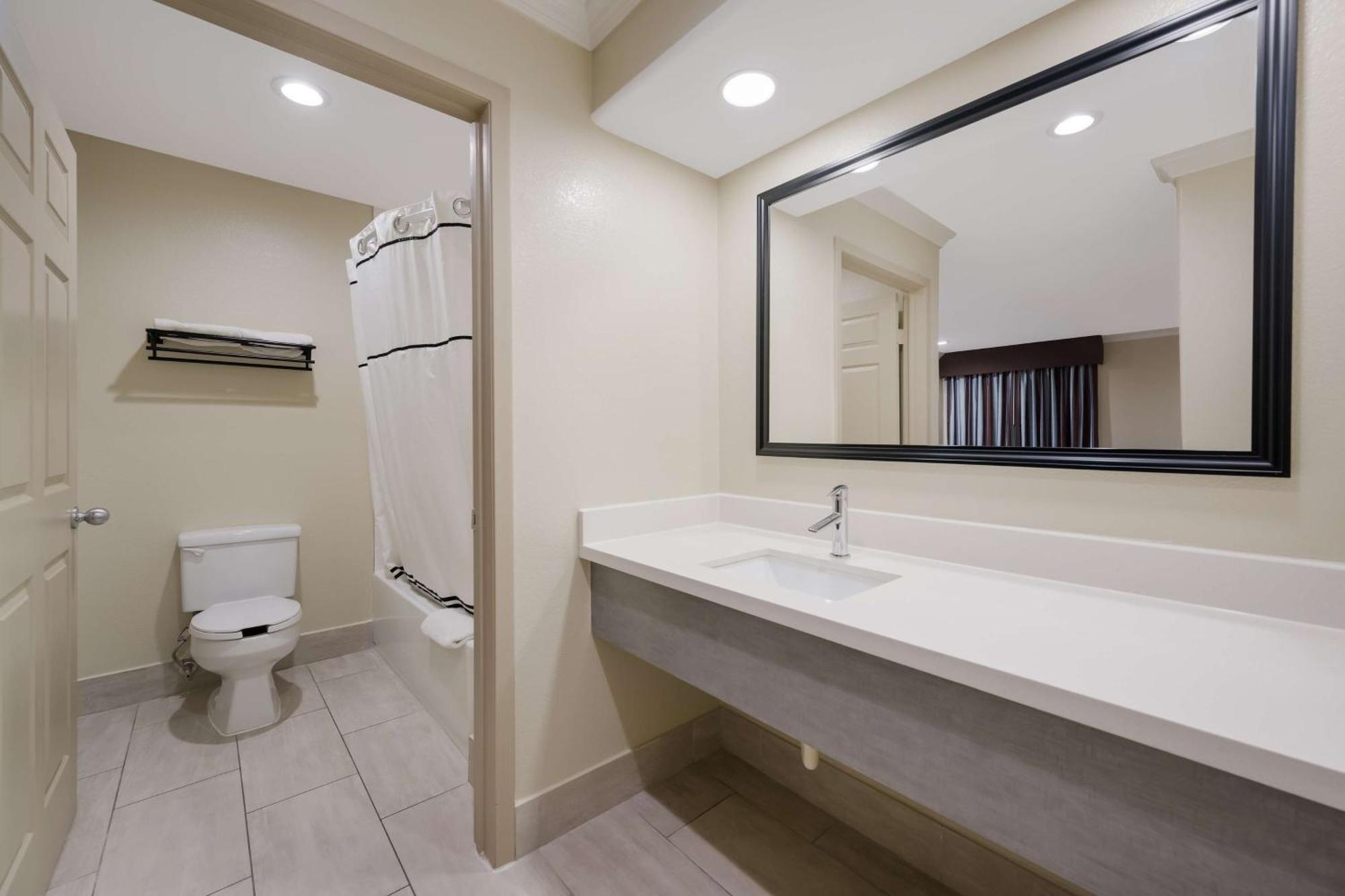 Americas Best Value Inn Houston Heights At I-45 מראה חיצוני תמונה